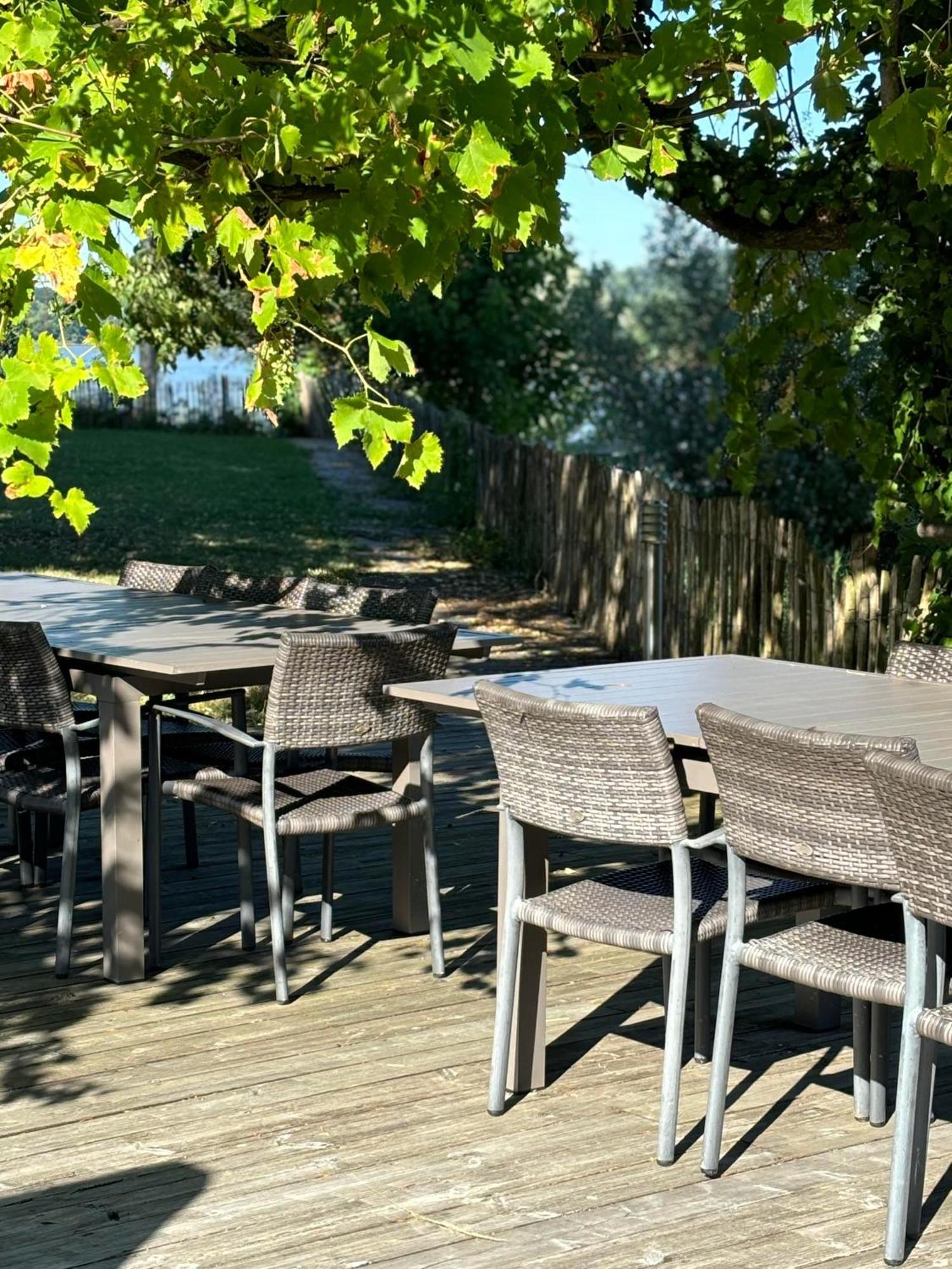 Grand Gite Avec Piscine Maison Port Valade Tabanac Exterior foto